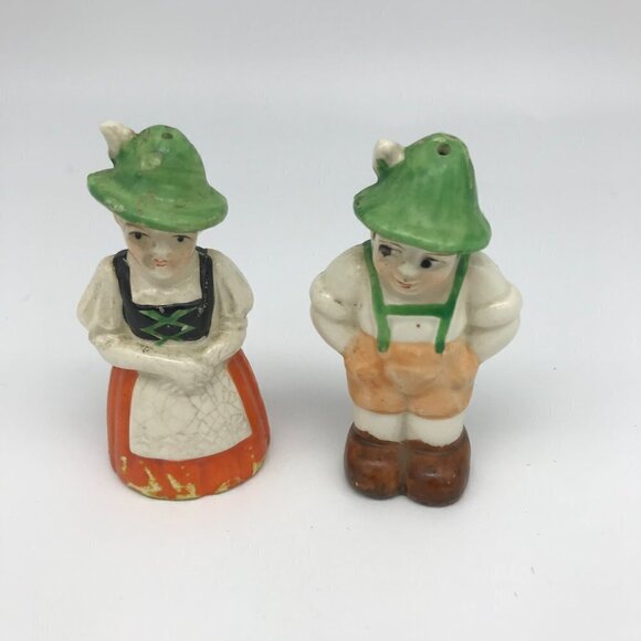 Vintage Salt and Pepper Orange and Green Dutch Couple Novelty Japan - Picture 2 of 6